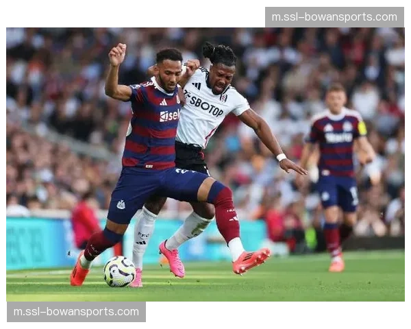 富勒姆反击战术执行坚决 威尔逊伊沃比速度优势得到充分发挥